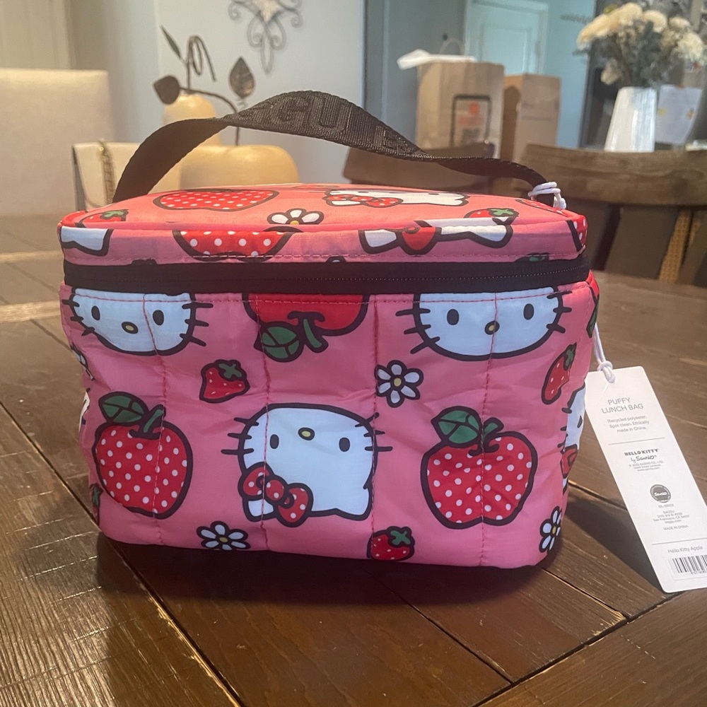 Baggu x Hello Kitty and Friends Puffy Lunch Bag - Picture 9 of 13